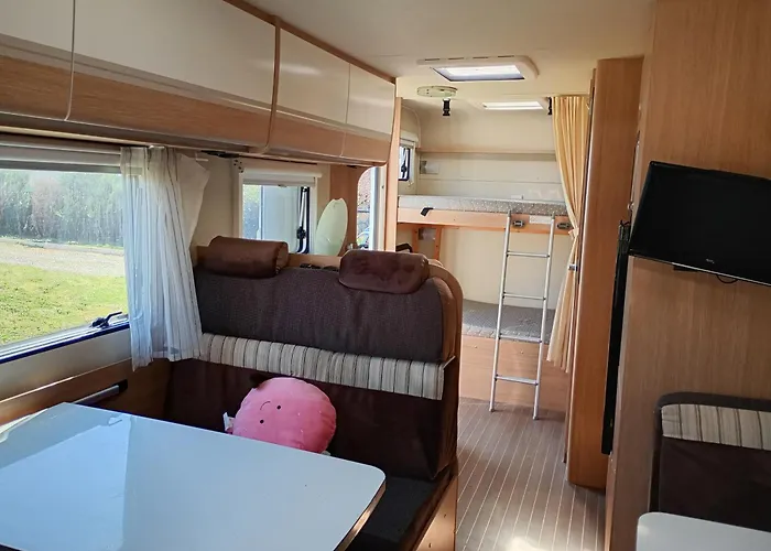 Kamp alanı Car Au Bord De L Eau Pujo-le-Plan